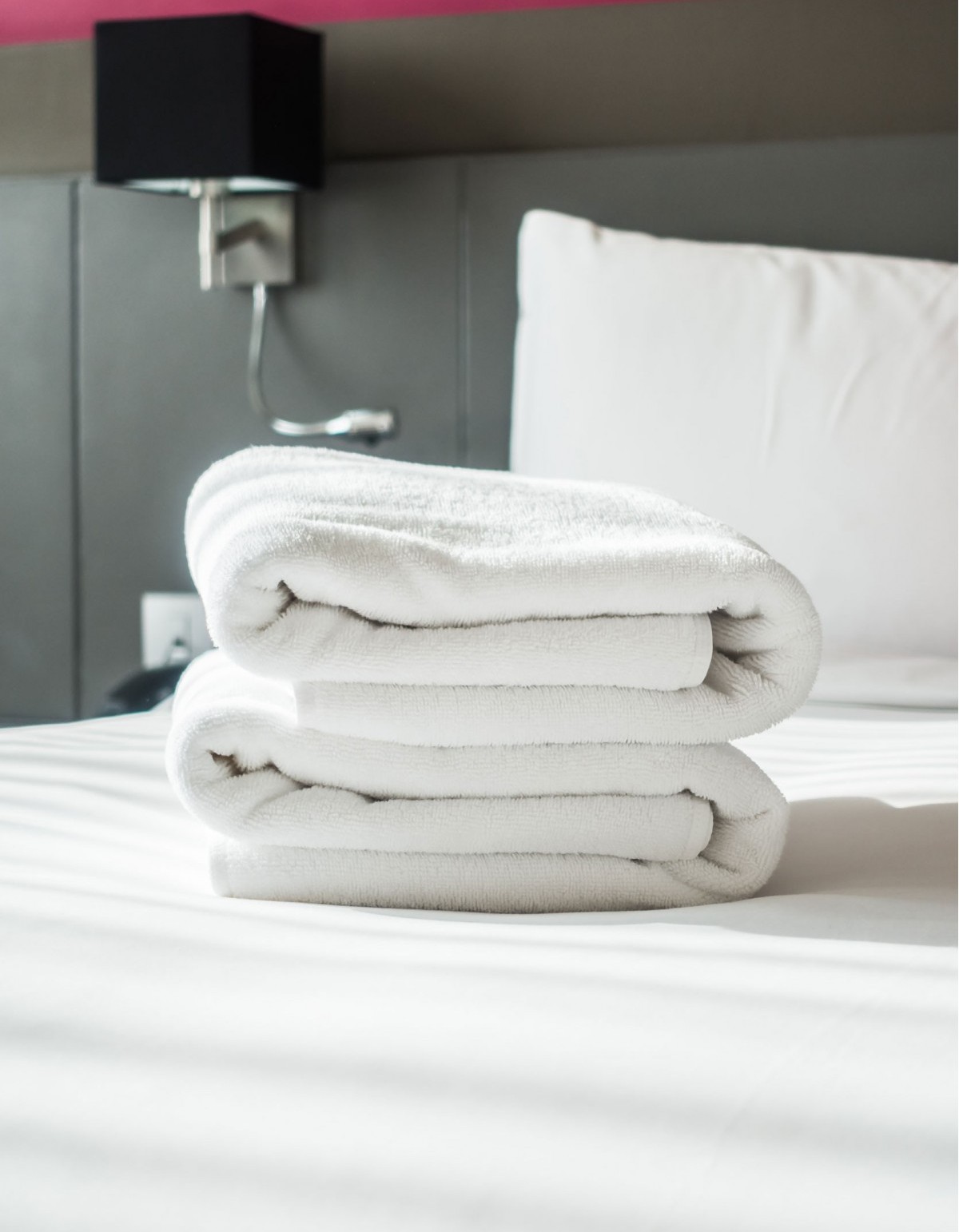 Avesis Serisi 20/2 Open-End İplik Otel Havlusu