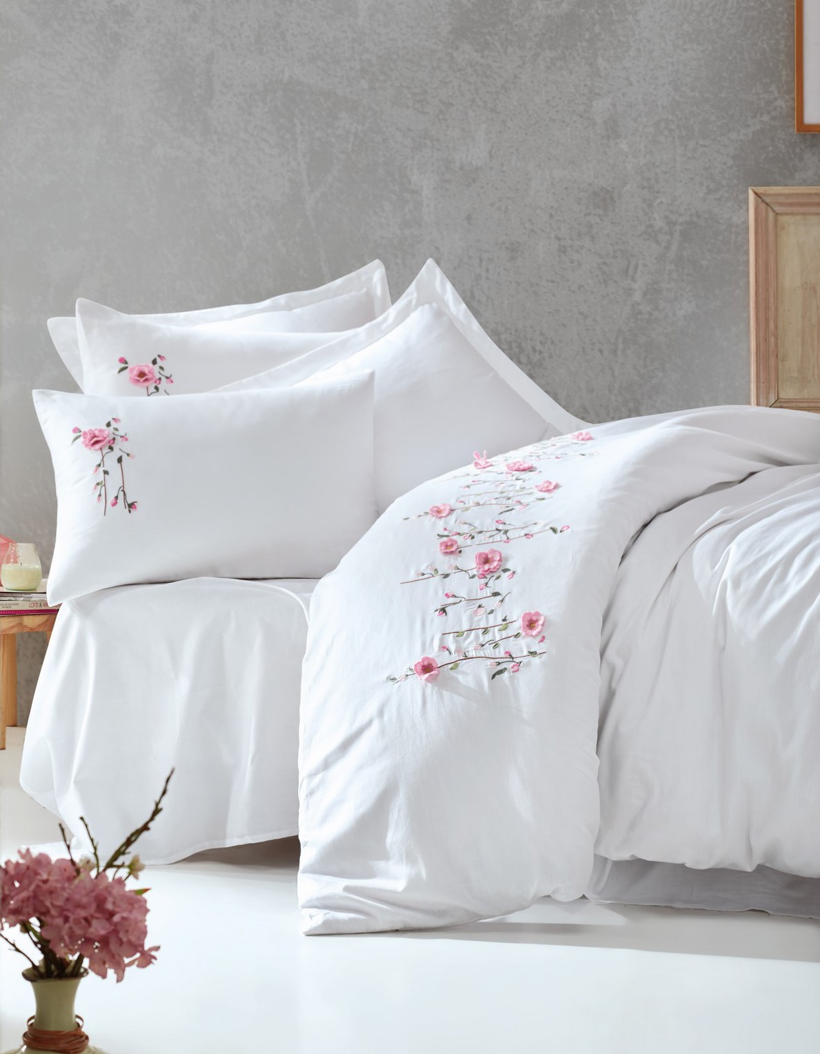 Cotton Box 3D Nakışlı Saten Çift Kişilik Nevresim Takımı Perla Beyaz