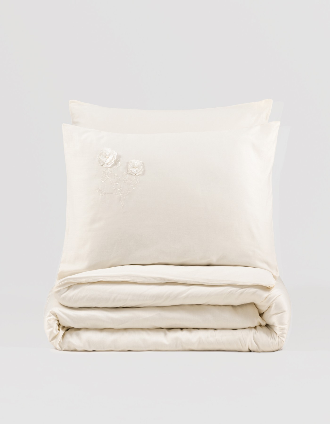 Cotton Box 3D Nakışlı Saten Çift Kişilik Nevresim Takımı Pure Ekru