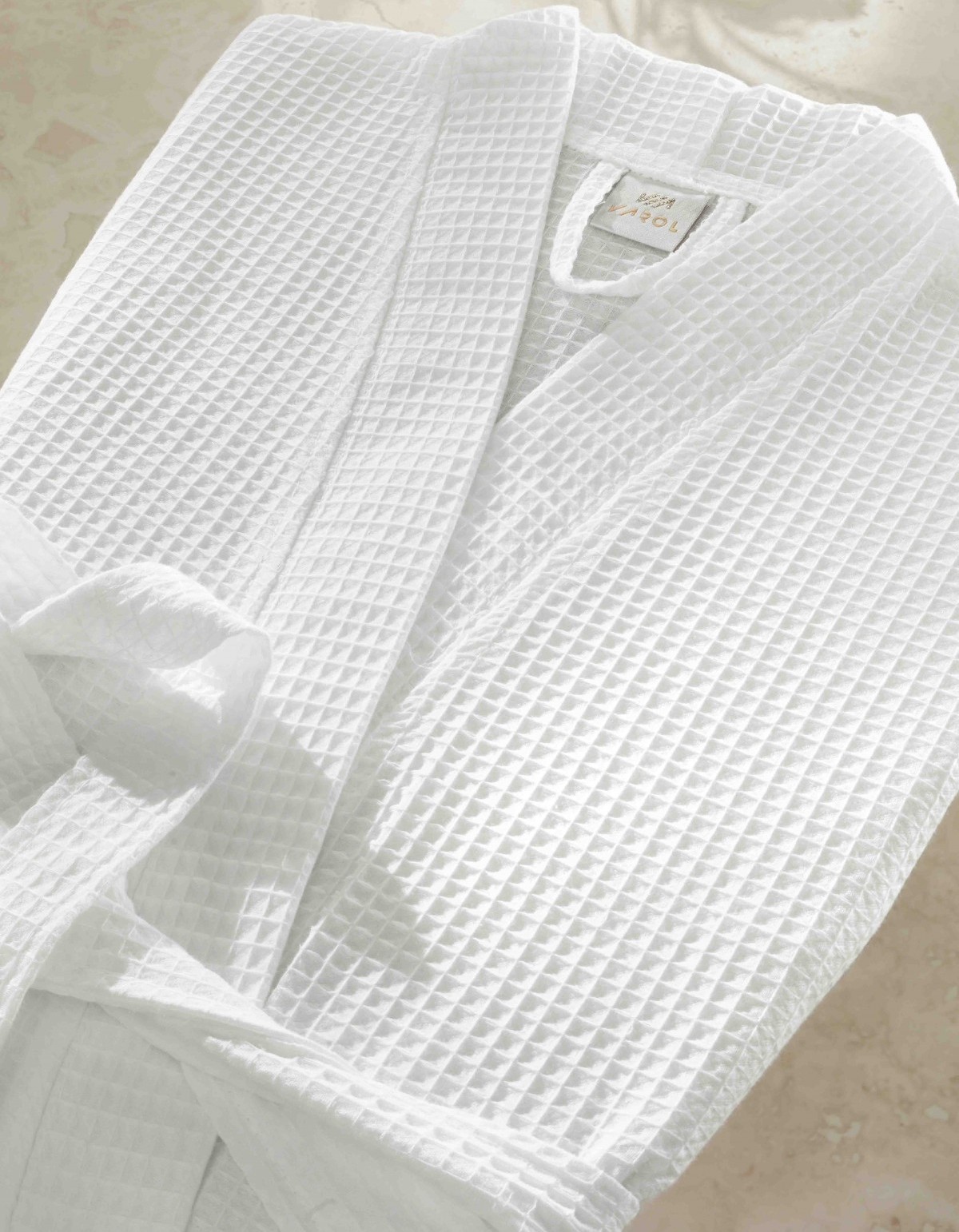 Nemesis Serisi Kimono Yaka Pike Otel Bornozu