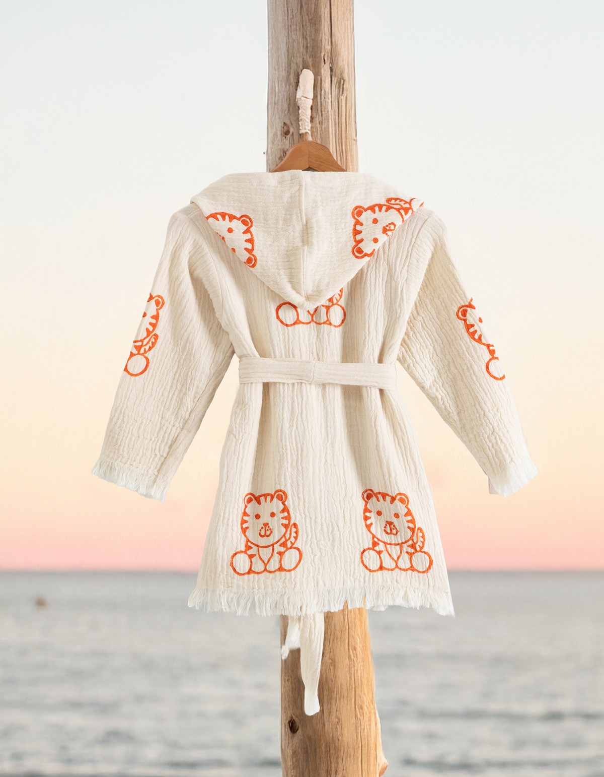 Varol %100 Organik, El İşçiliği Taş Baskı Çocuk Bornozu - Kaplan