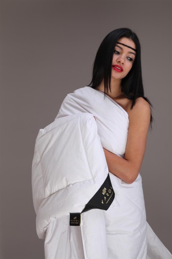 Varol Çift Kişilik Kaz Tüyü Yorgan + 2 Adet Kaz Tüyü Yastık