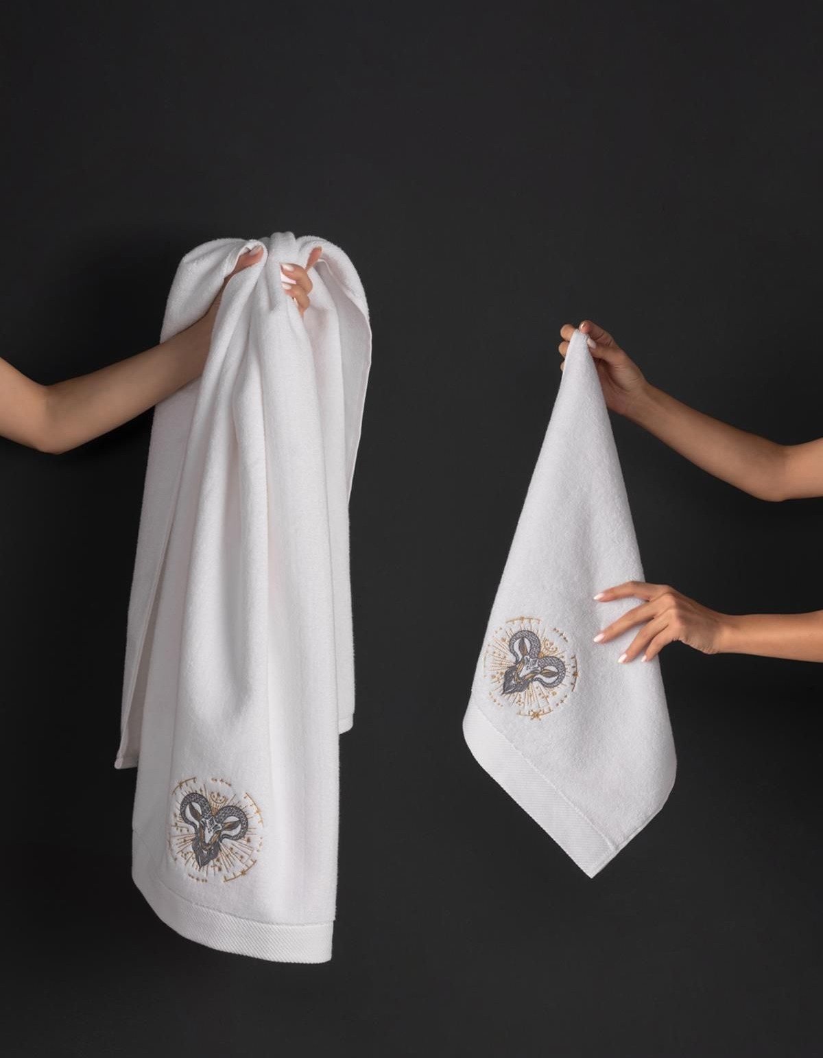 Varol Lüks Microcotton Burç Nakışlı Havlu Seti – Yumuşak & Dayanıklı