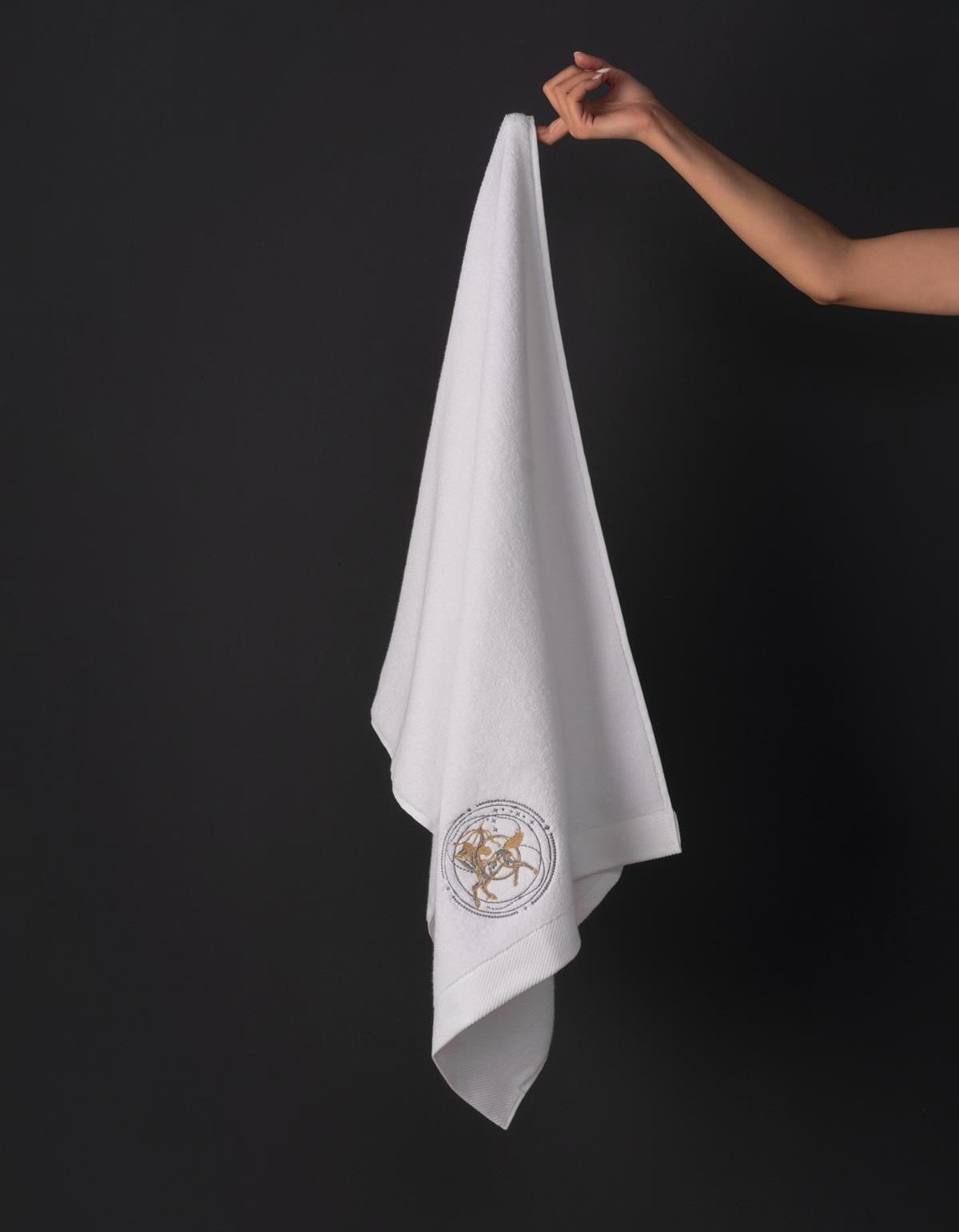 Varol Lüks Microcotton Burç Nakışlı Havlu Seti – Yumuşak & Dayanıklı