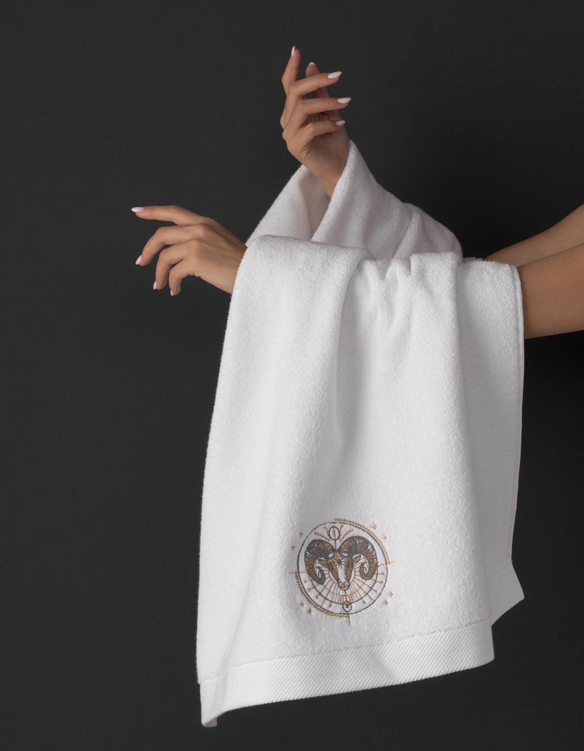 Varol Lüks Microcotton Burç Nakışlı Havlu Seti – Yumuşak & Dayanıklı