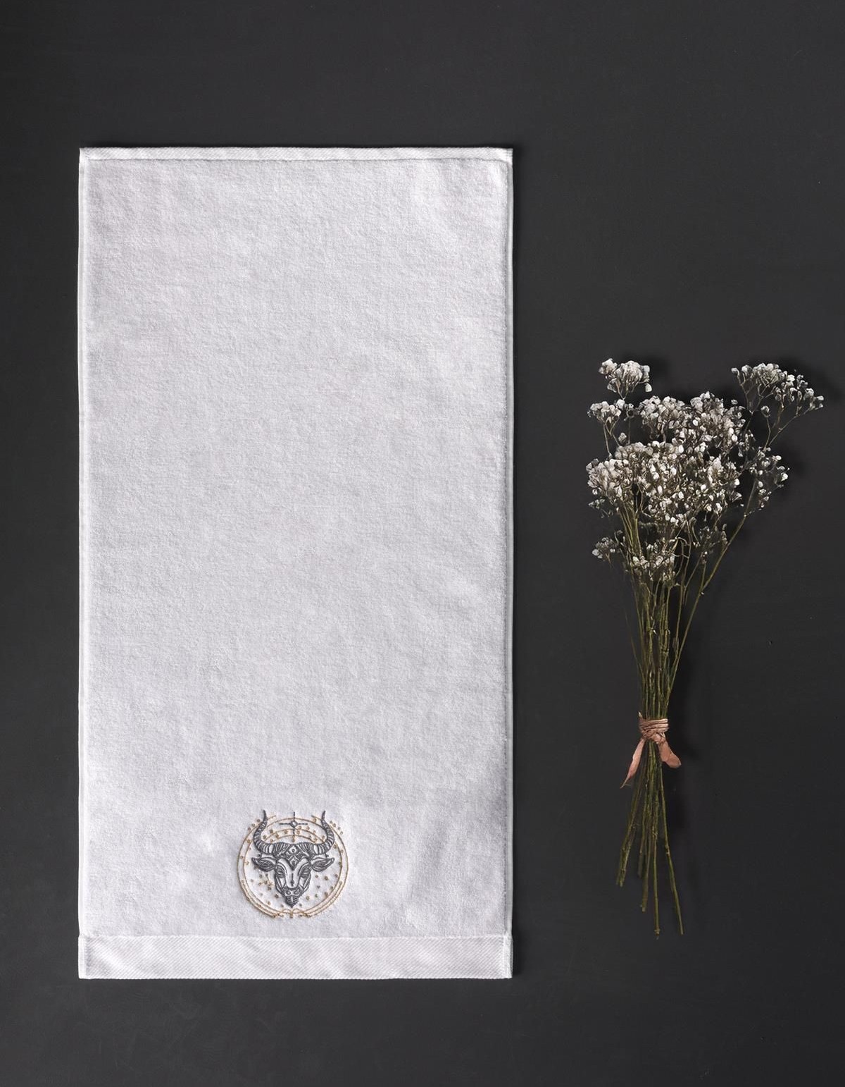 Varol Lüks Microcotton Burç Nakışlı Havlu Seti – Yumuşak & Dayanıklı