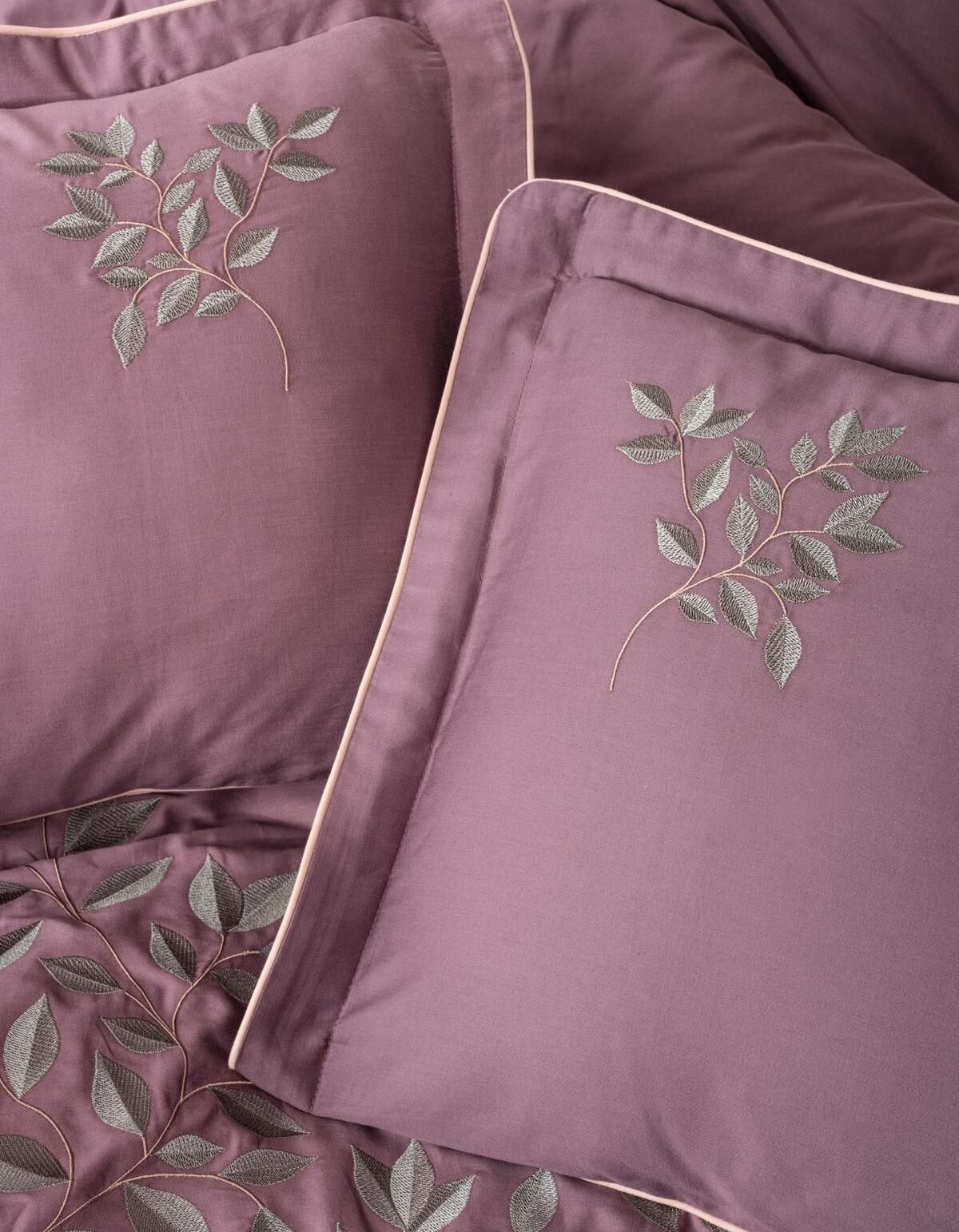 Varol Nakışlı Pamuk Saten Çift Kişilik Nevresim Takımı