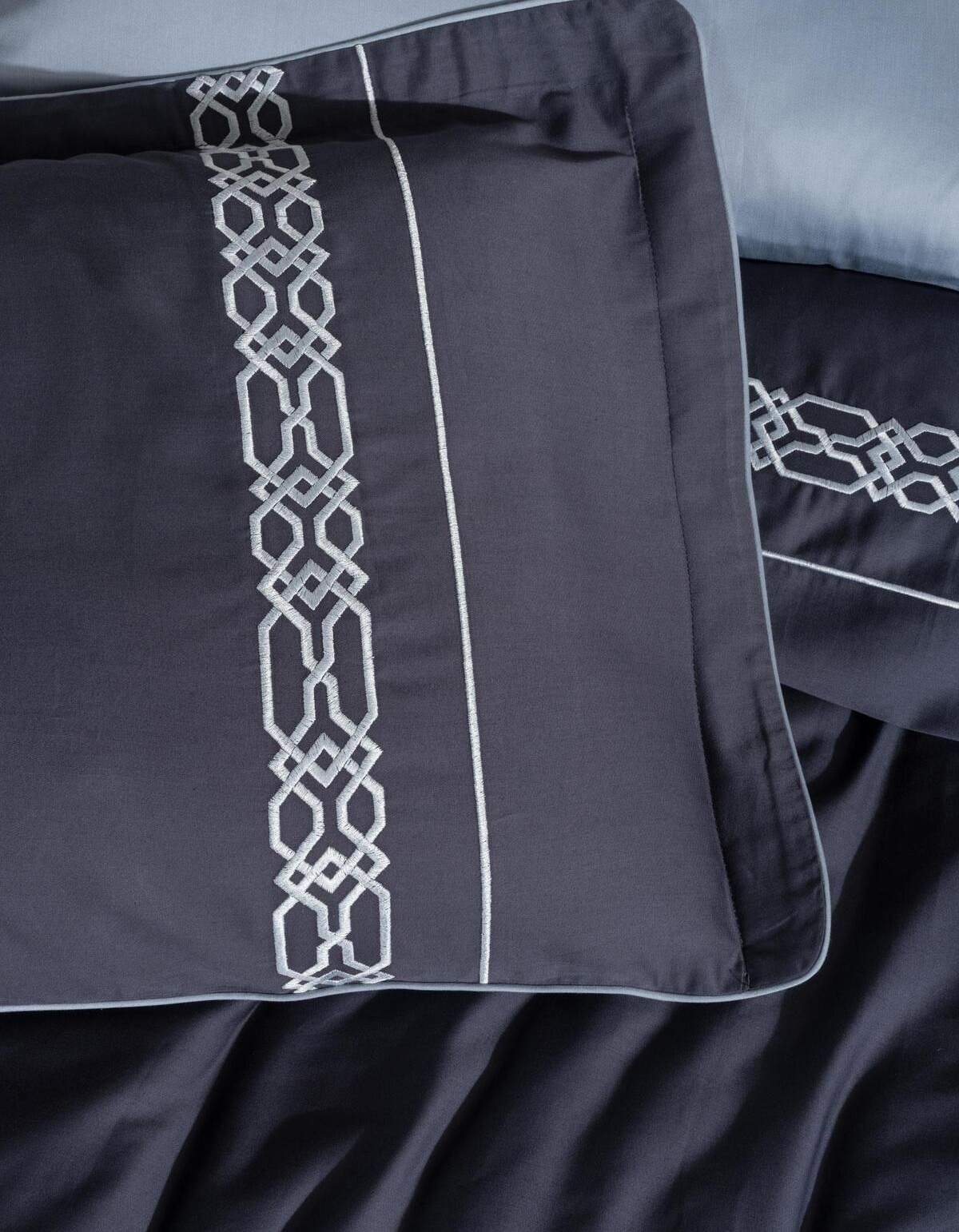 Varol Nakışlı Pamuk Saten Çift Kişilik Nevresim Takımı