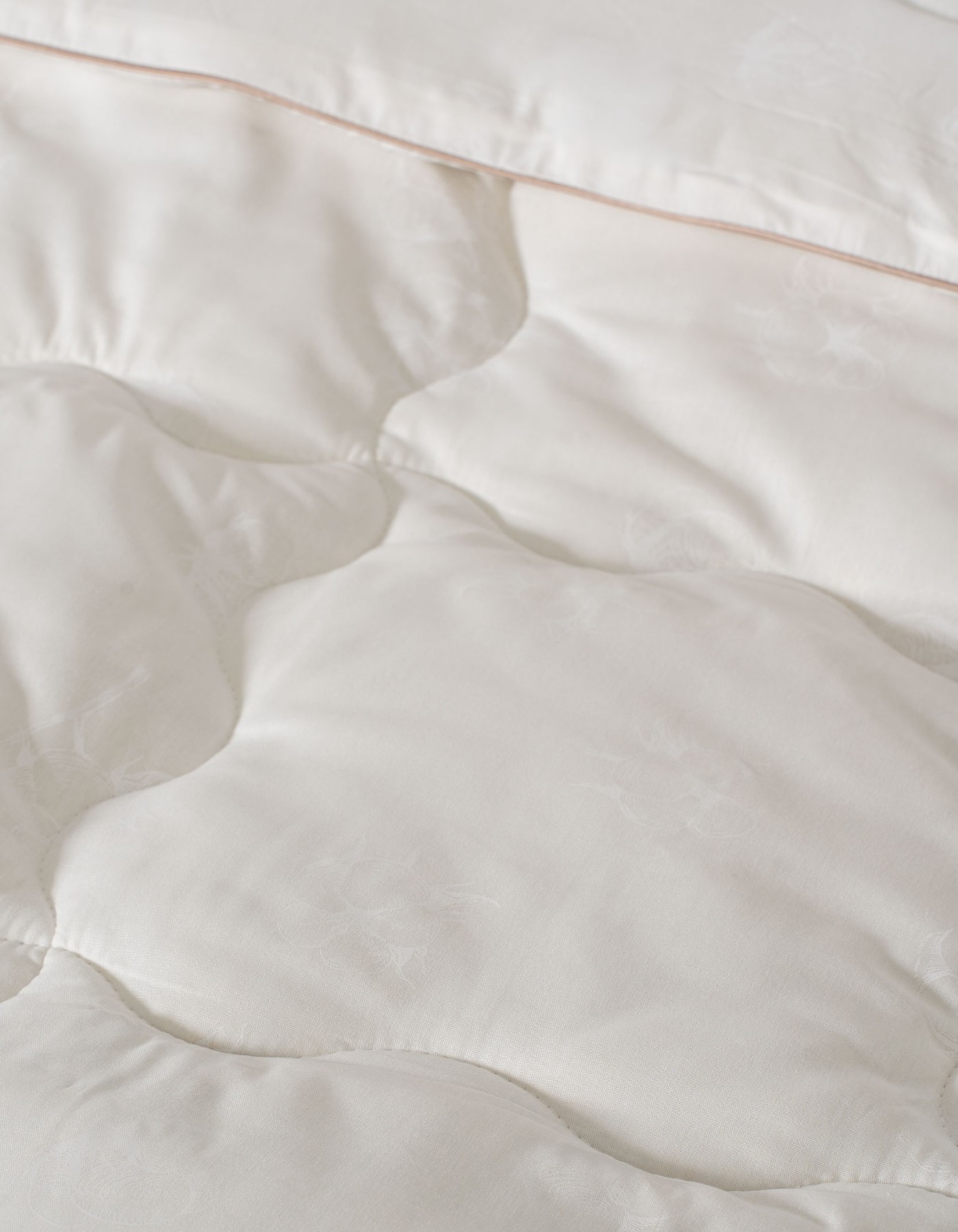 Varol Pure Cotton Çift Kişilik %100 Pamuk Yorgan (195x215 cm) – Doğal Uyku Konforu | Bez Çantalı