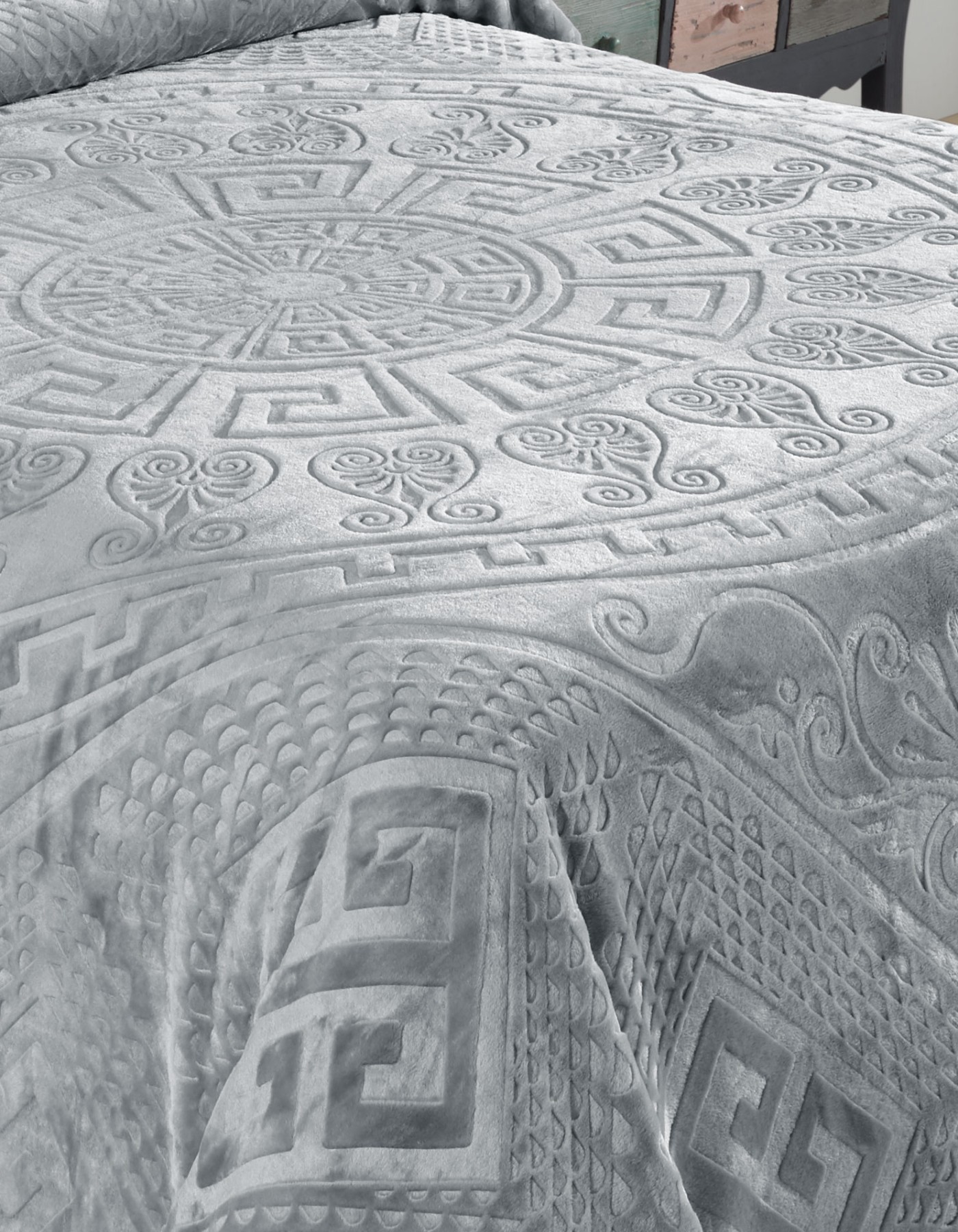 Varol Royal Touch V2 Lüks Kalın Battaniye 220x240 cm — Yumuşak, Sıcak ve Dayanıklı