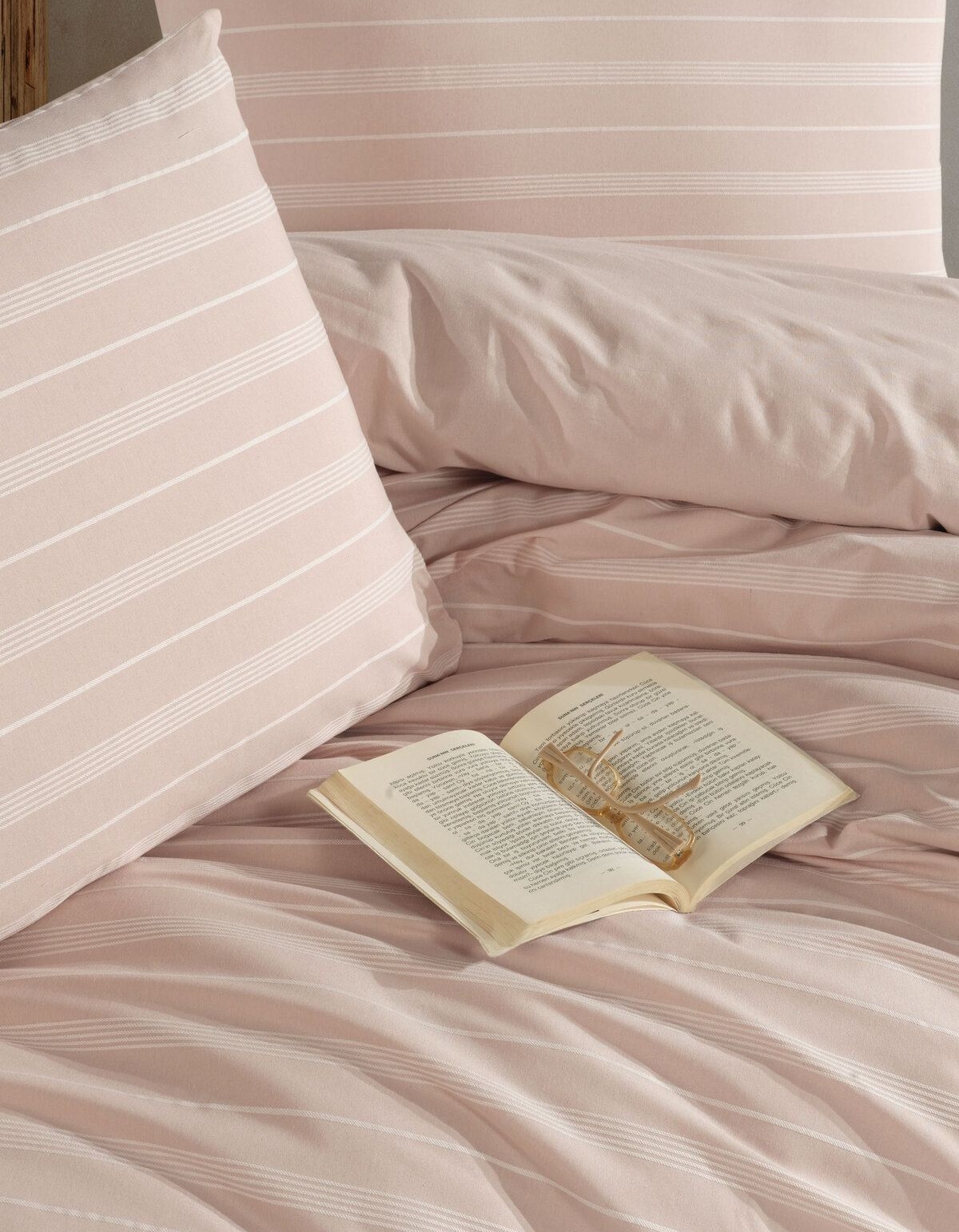 Varol Stripe Saten King Size (Battal Boy) Çarşafı Lastikli Nevresim Takım