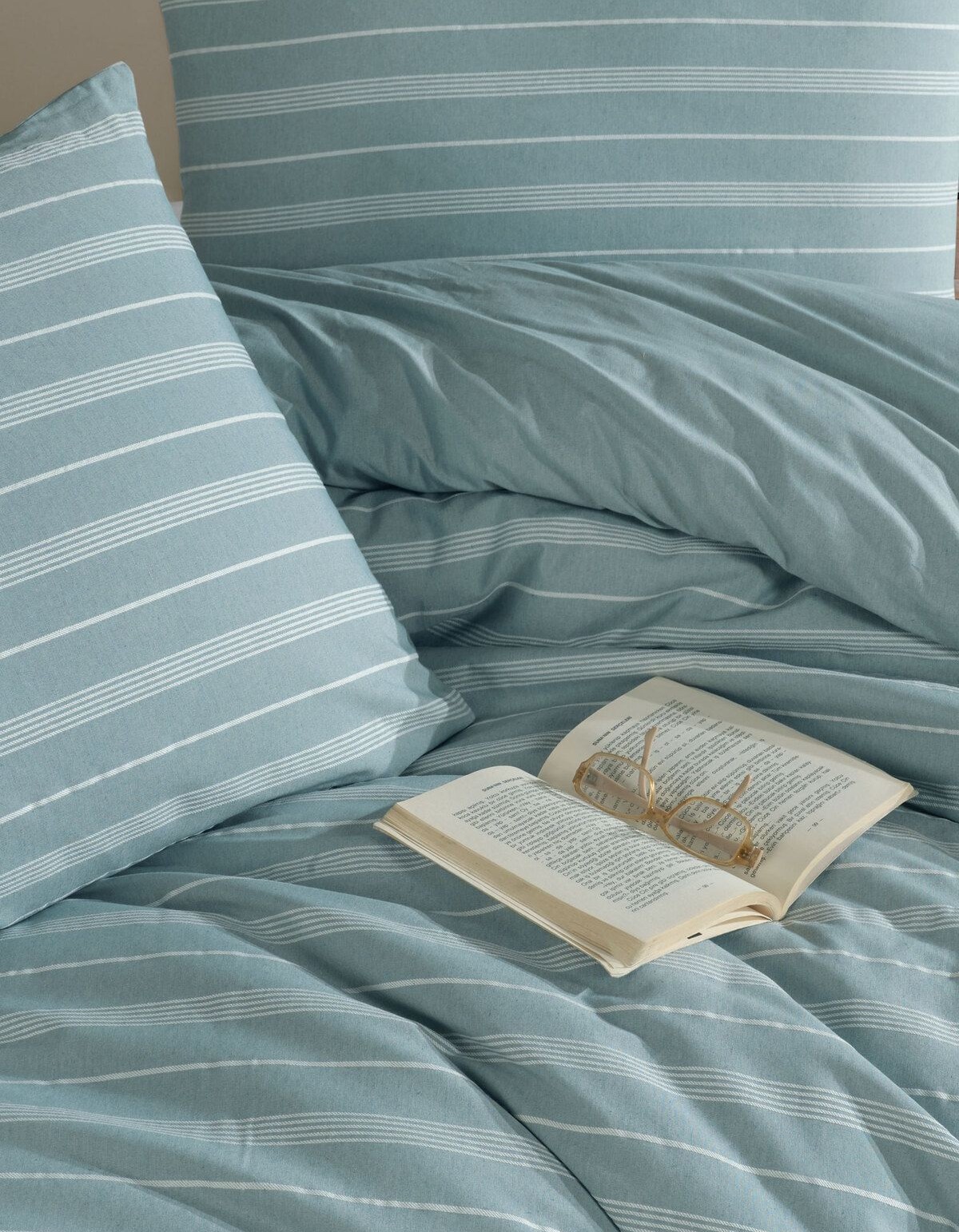 Varol Stripe Saten King Size (Battal Boy) Çarşafı Lastikli Nevresim Takım